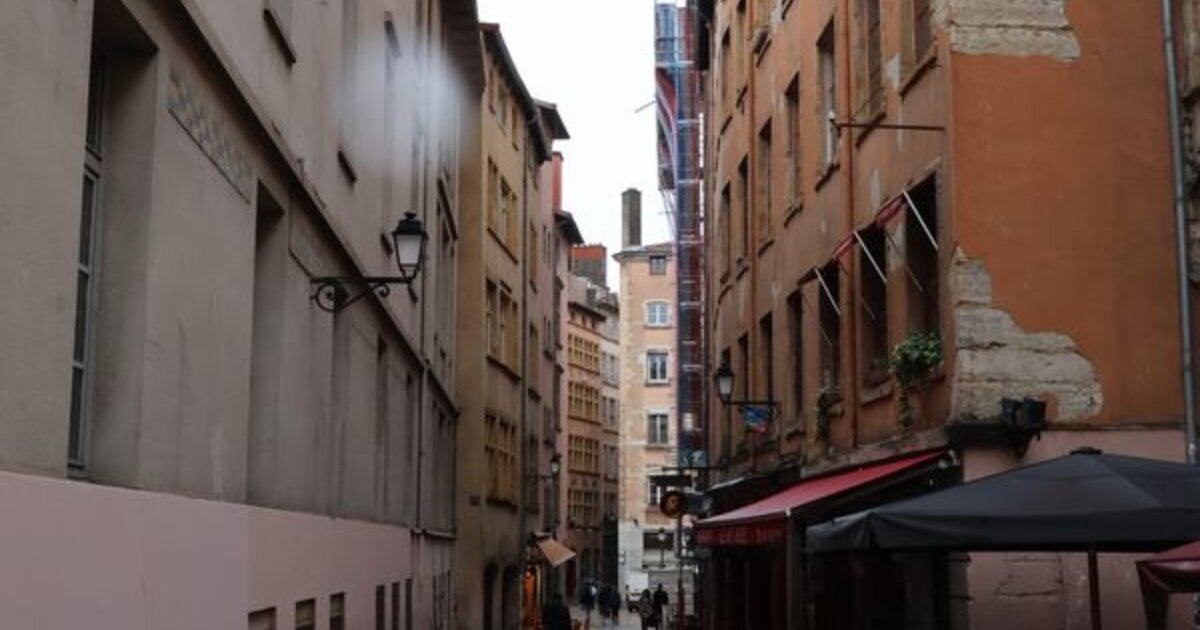 Réparation montre Lyon — service horloger par envoi postal depuis la Métropole lyonnaise