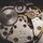 Remonter une montre automatique : guide complet (à la main et au port)