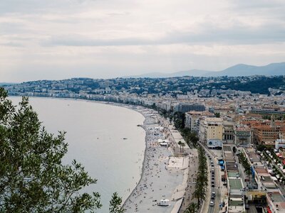 Réparation montre Nice : guide 2026 — alternatives, prix, envoi postal AGH