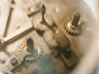 Réparation montre Hamilton : guide complet — Khaki, Jazzmaster, calibres, prix