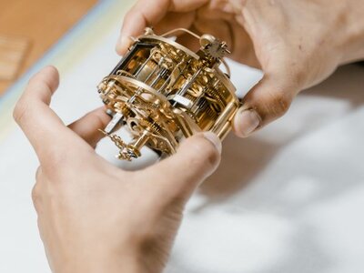 Réparation montre Yema : guide complet — Superman, Navygraf, vintage, prix