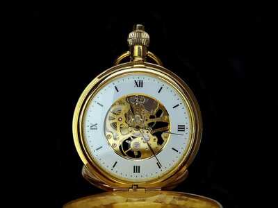 Faire réparer une montre à gousset ancienne : ce qui se restaure, ce que ça coût