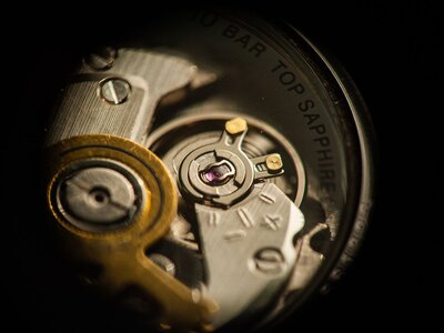 Montre mécanique : comment ça marche, différence avec l'automatique et le quartz